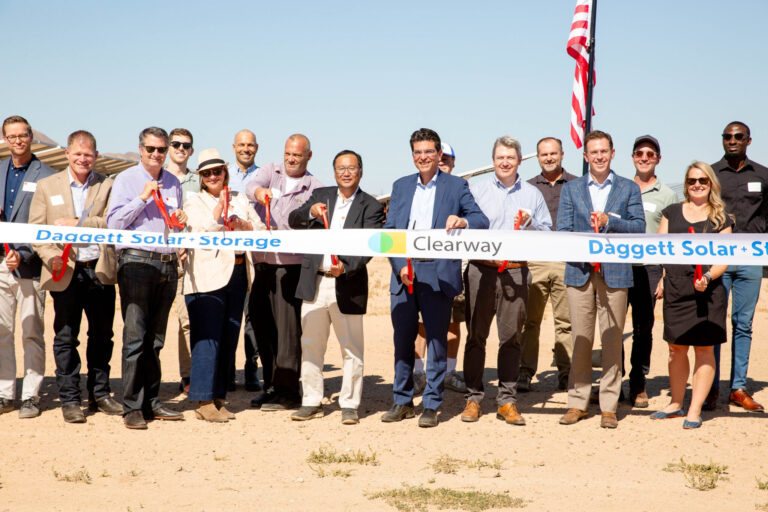 Clearway Energy unveils hybrid PV complex in California